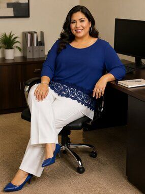 Avenue Studio Blue Lace Hem Layered Tunic Top 26/28 Plus Size